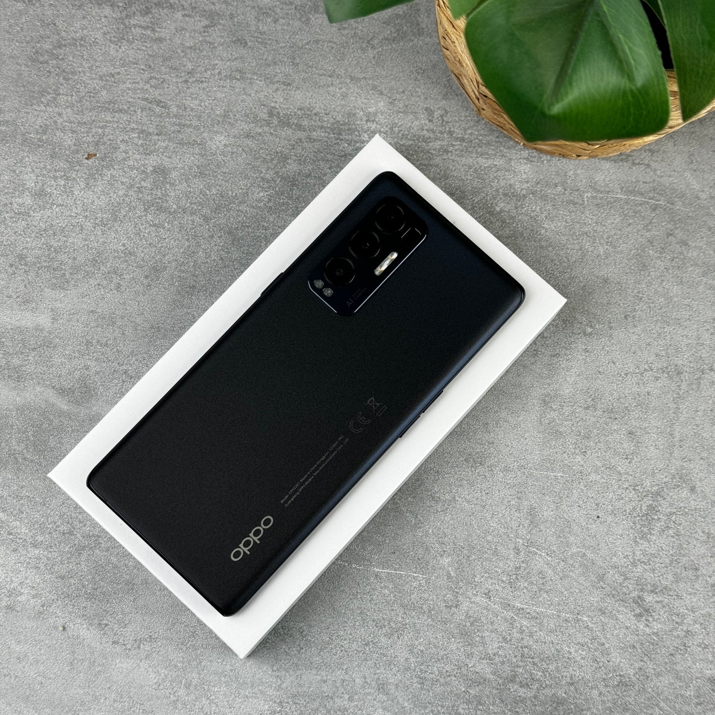 Oppo Find X3 Neo 5G in Black