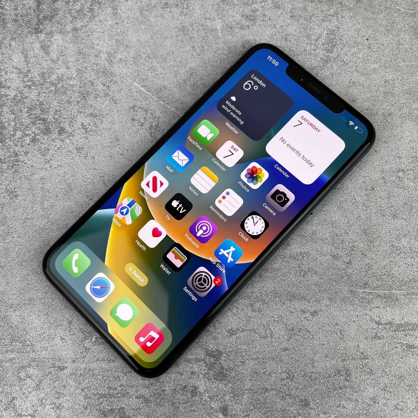 Apple iPhone 11 Pro Max in Midnight Green