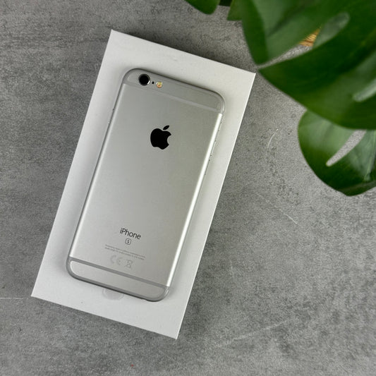 Apple iPhone 6S in Silver