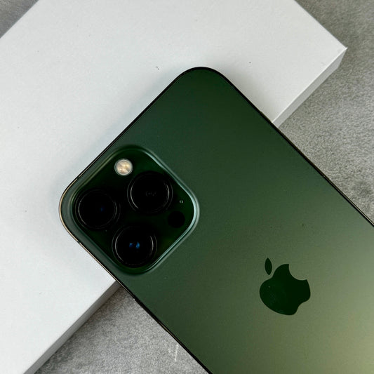 Apple iPhone 13 Pro Max Alpine Green