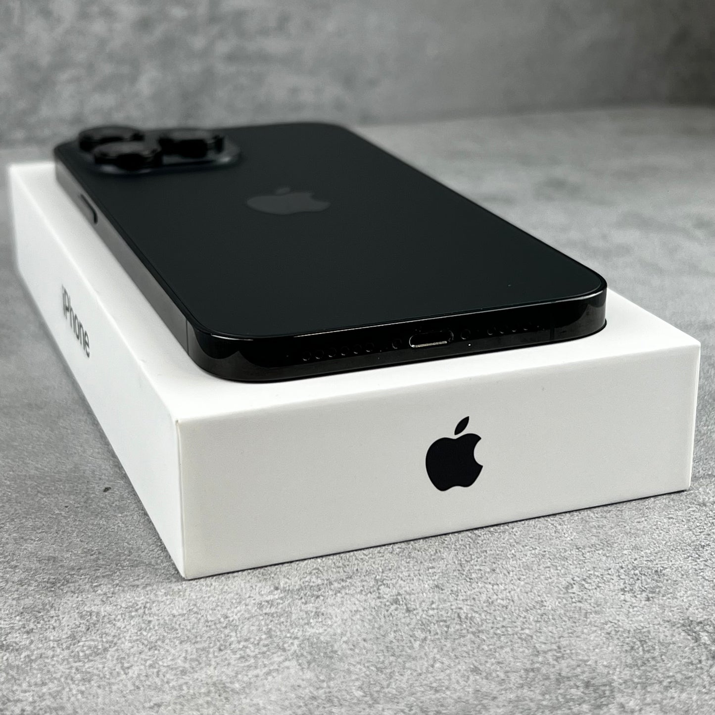 Apple iPhone 14 Pro Max 128GB in Black (Clearance)