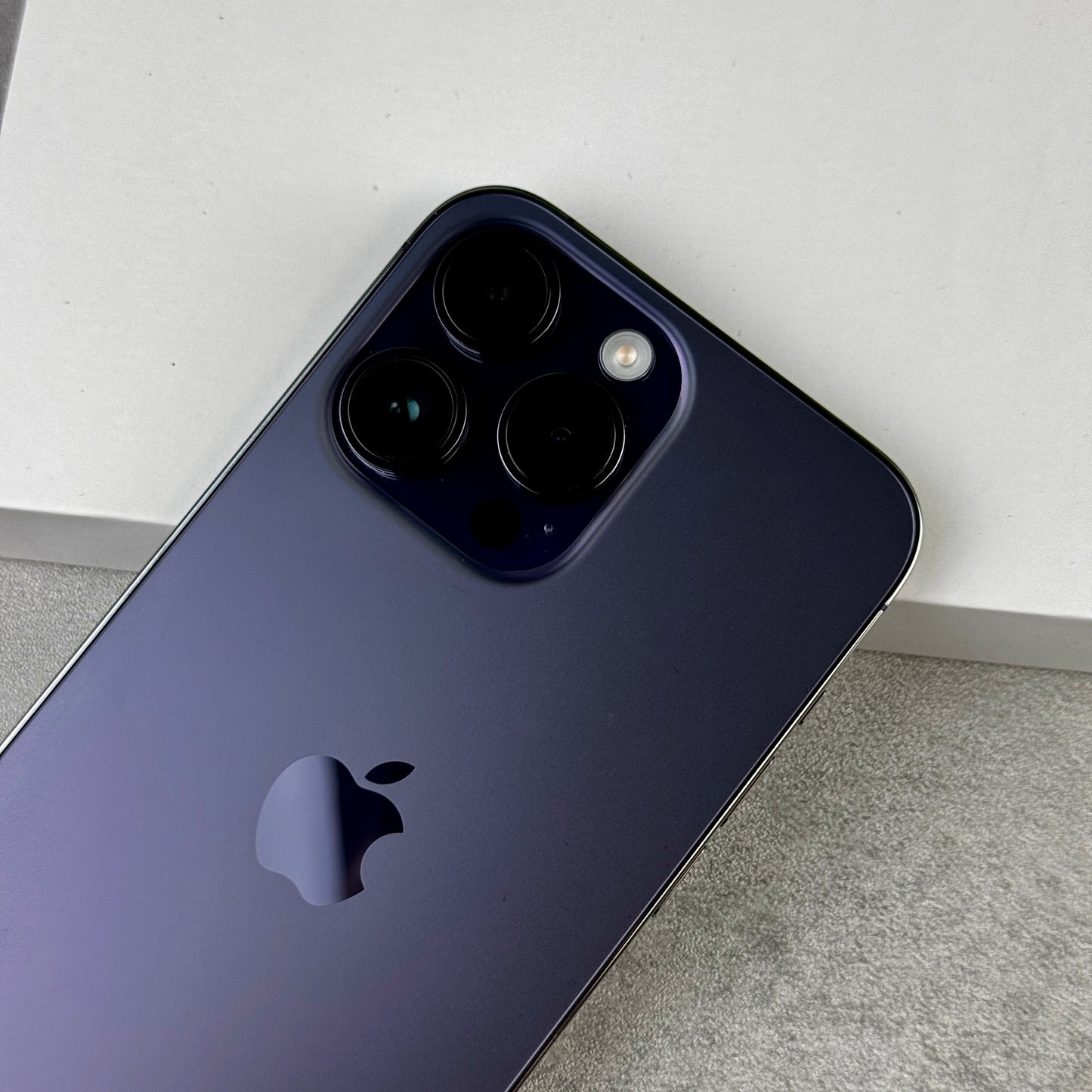 Apple iPhone 14 Pro Max Deep Purple